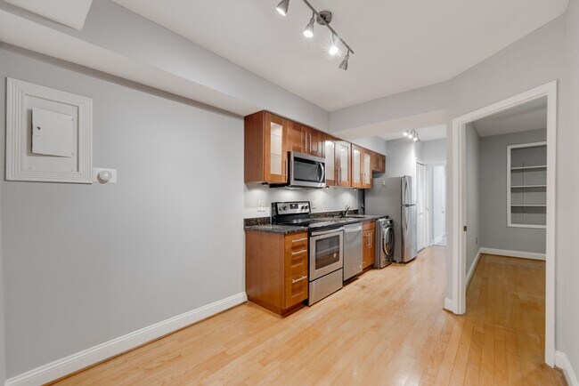 Photo - Updated Brentwood 2BR/1BA Condo with Bright, Open Living