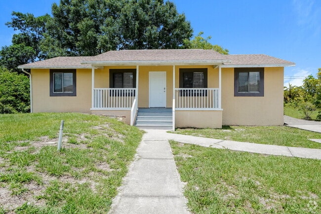 Building Photo - 5218 6th St W Rental