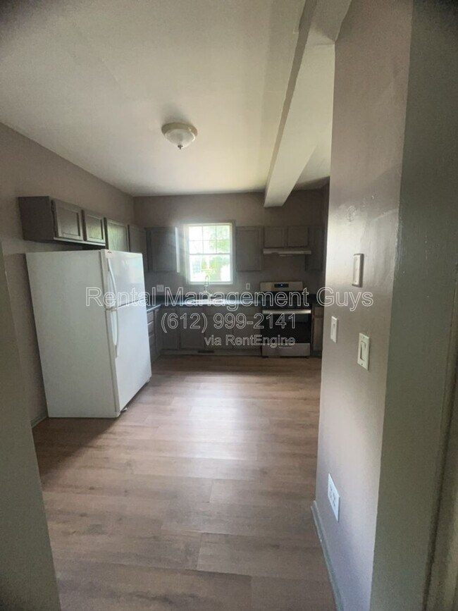 Photo - 2205 10th Ave S