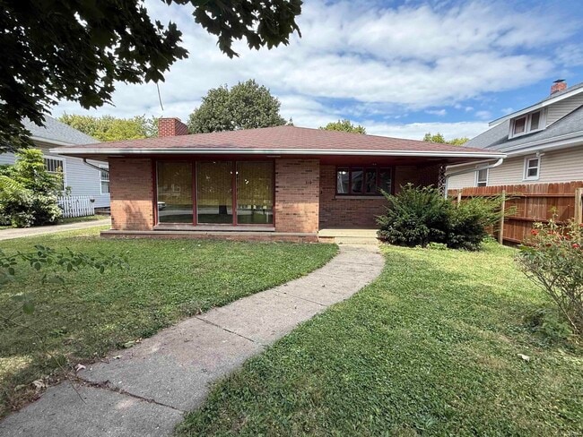 Building Photo - 515 E Marshall St Rental