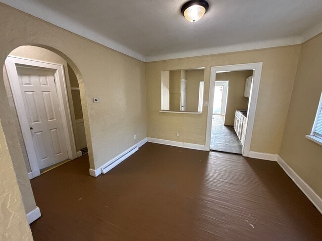 Photo - 2 bed 1 bath