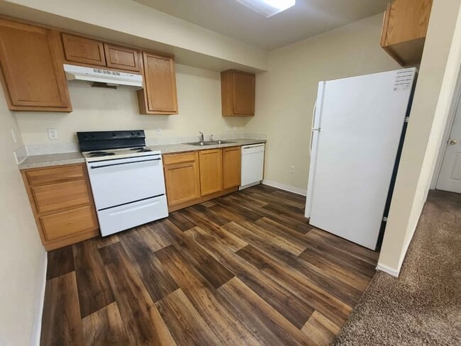 Photo - 405H Maid Jessica 6M Inv Unit 4824