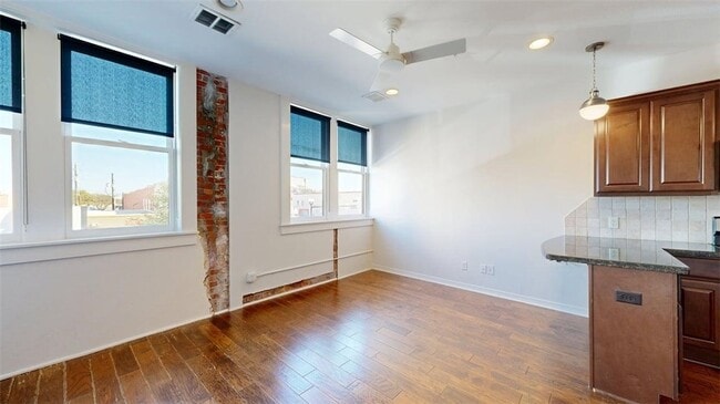 Photo - 206 N Main St Unit 124