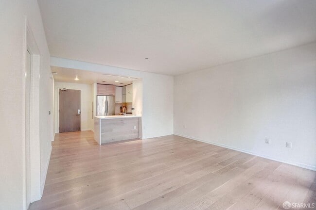 Photo - 451 Donahue St