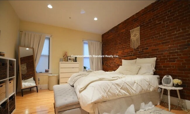 Photo - 1203 Beacon St Unit 2