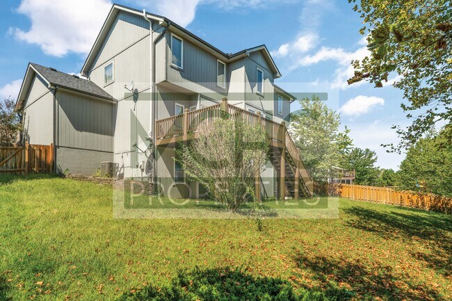 Photo - 5017 W 163rd St