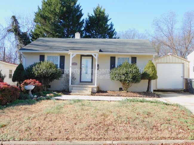 Building Photo - 1905 Palm St