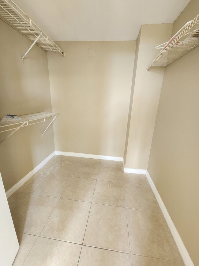 Photo - special offer!!!  *free month Unidad 4314