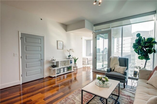 Photo - 1080 Peachtree St NE Unit 1813