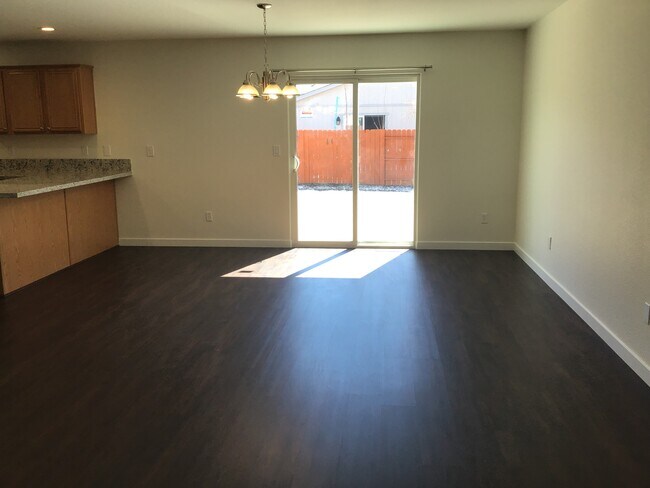 Photo - 18258 Oakbrook Ln