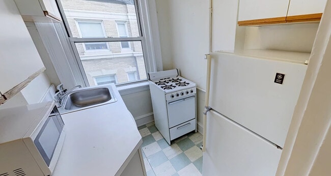 Building Photo - 1648 Massachusetts Ave Unit 54