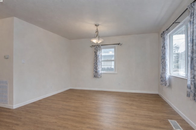 Photo - 371 Riverside Ave