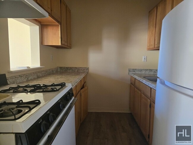 Photo - 1080 Dekalb Ave Unit 3