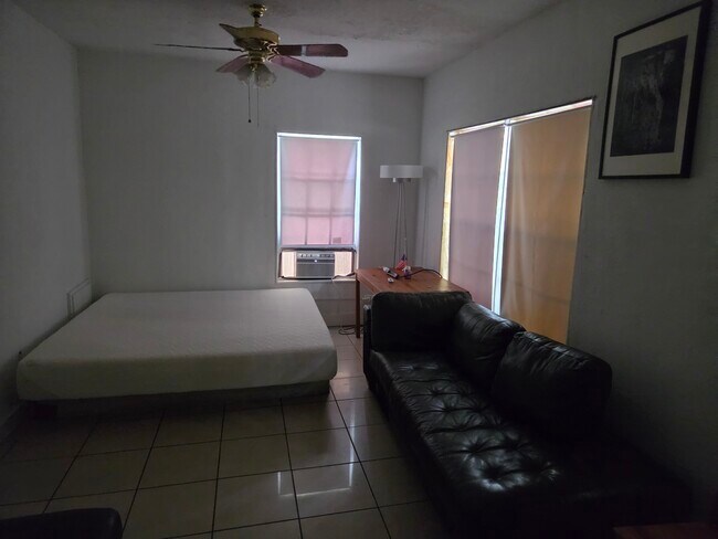 835 NW 3rd St Unidad 837