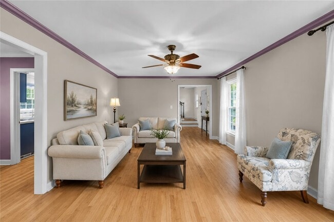 Photo - 5048 Maplewood Dr
