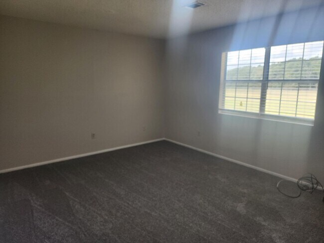 Photo - 125 Tabitha Ct Unit B