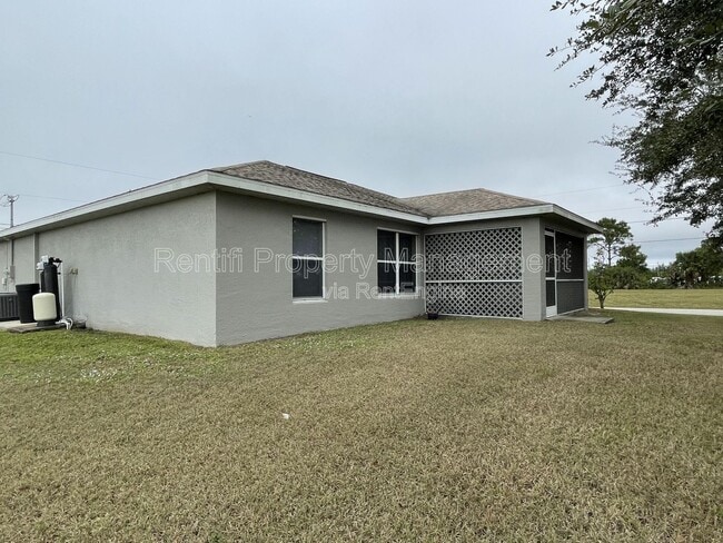 Photo - 1429 NE 5th Ave