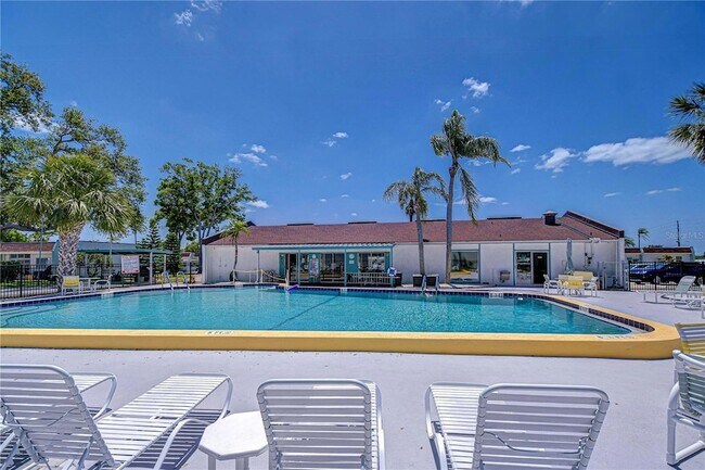 Photo - 13870 Oakwood Ln