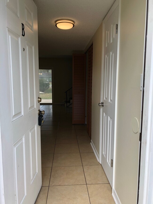 Photo - 1567 SE 27th St