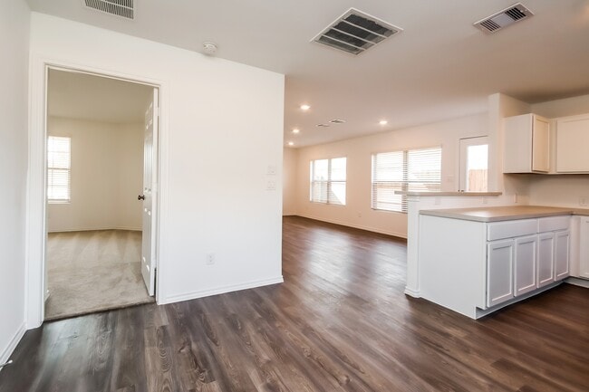 Photo - 32722 Orchard Haze Dr