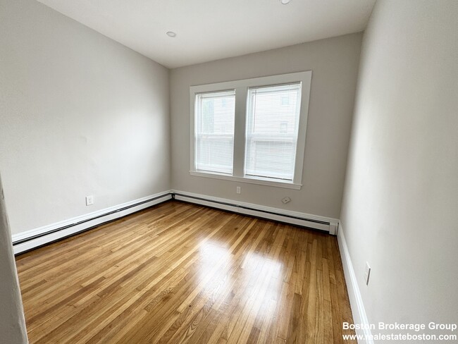 Photo - 57 Burrell St Unidad #1