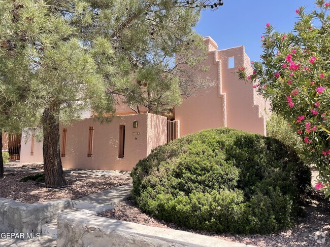 Building Photo - 710 N Resler Dr Rental