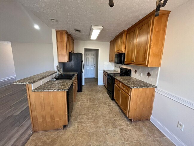 Photo - Discover the Perfect Blend of Comfort and Convenience