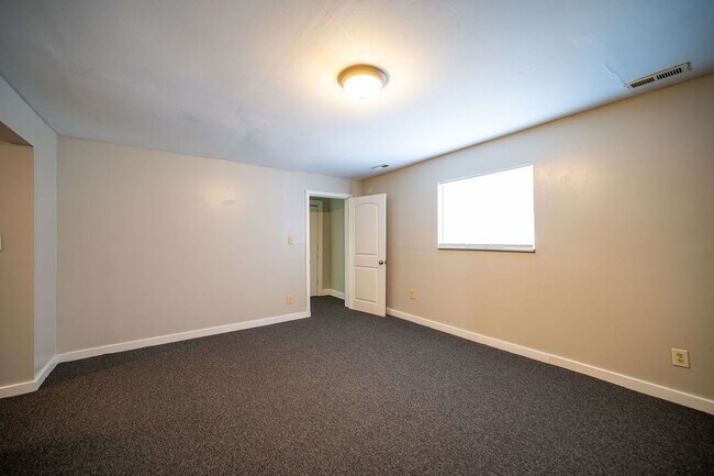 Photo - 1298 N 5th St