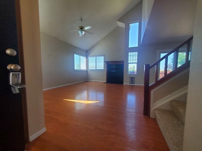 Photo - 3 Bedroom Home w Extra Room and 2 Car Garage in Stratford Lakes!