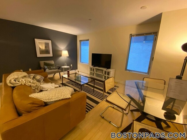 Photo - 40 Boylston St Unidad 308