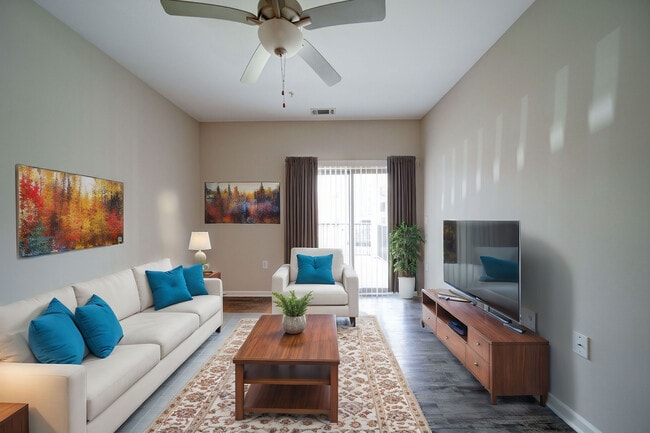 Building Photo - Hyde Glen Apartments