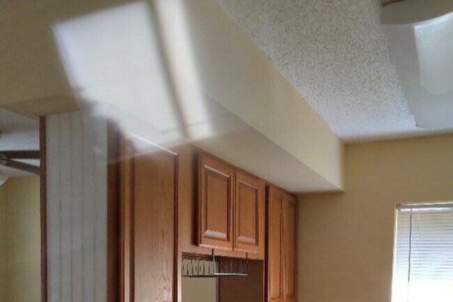 Kitchen - 108 Lacosta Ln Unit 415