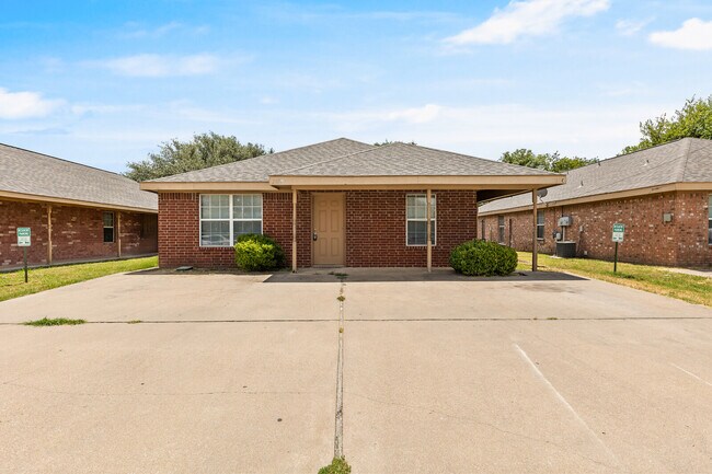 Photo - 217 E Craven Ave
