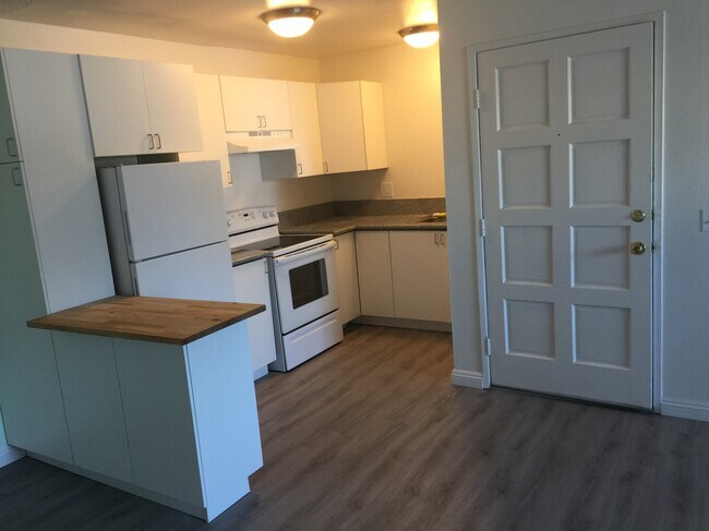 Photo - Chartwood Apartments