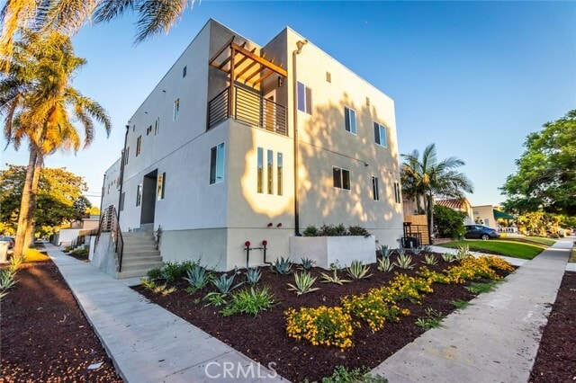 Building Photo - 5018 Pickford St