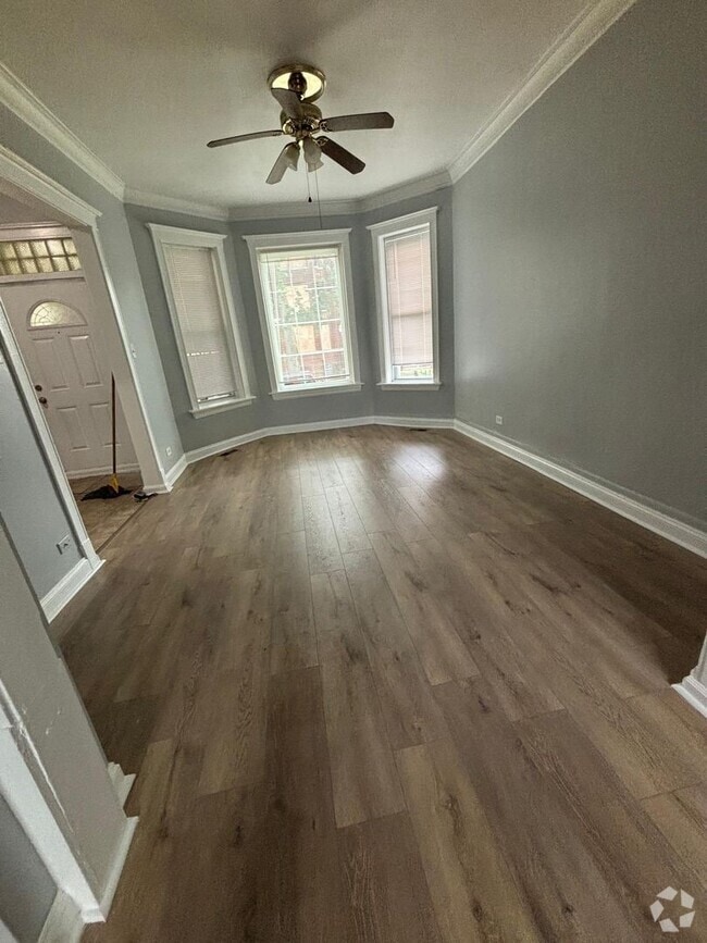 Building Photo - MUST SEE!!! Newly Turned Rental