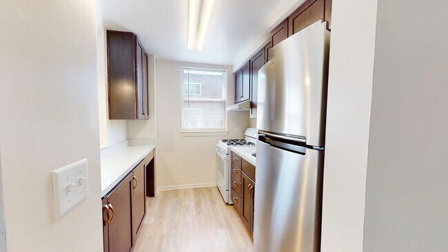 Photo - 744 Girard St NW Unit B4-210