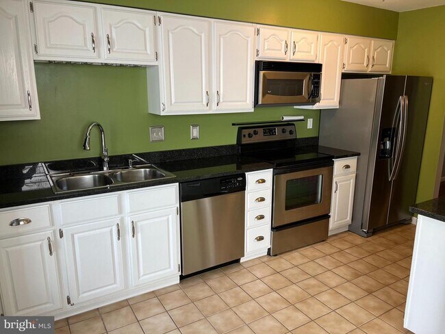 Photo - 2940 Winters Chase Way