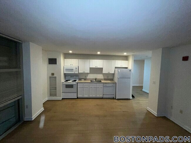 Photo - 40 Boylston St Unit 405