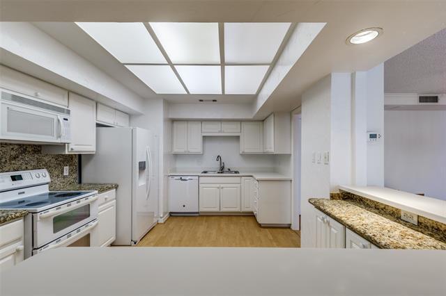 Photo - 5200 Keller Springs Rd Unidad 824