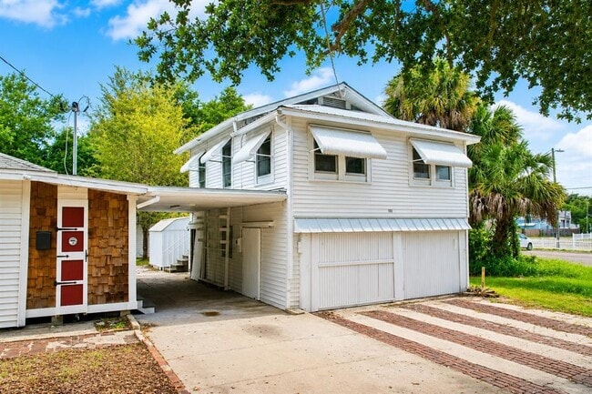 Photo - 6506 N Wellington Ave