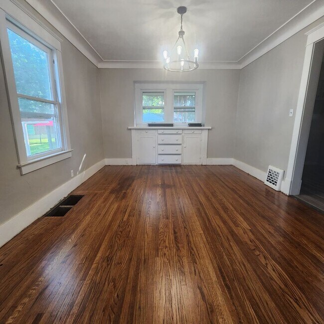 Photo - 218 Worthington St
