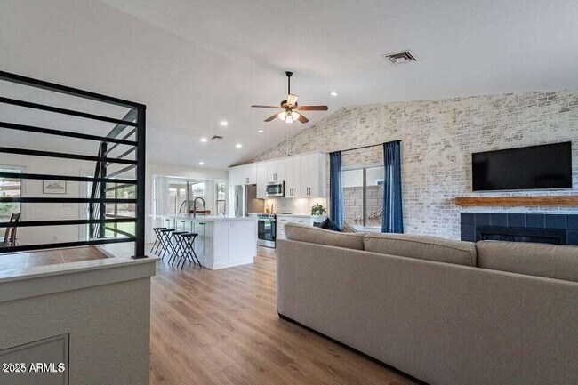 Photo - 15026 S 28th St