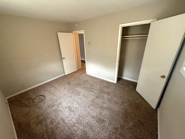 Photo - 2522 Glenrose Ave