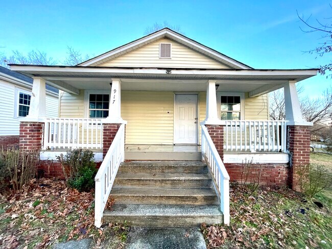Photo - 917 Reid St