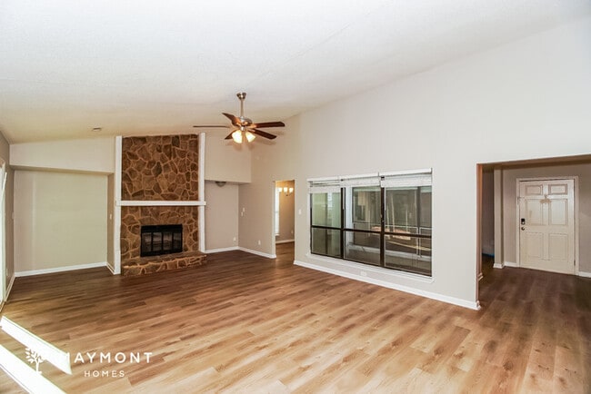 Photo - 4726 Butterwick Ln