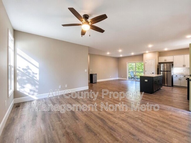 Photo - 5390 Valley Dr