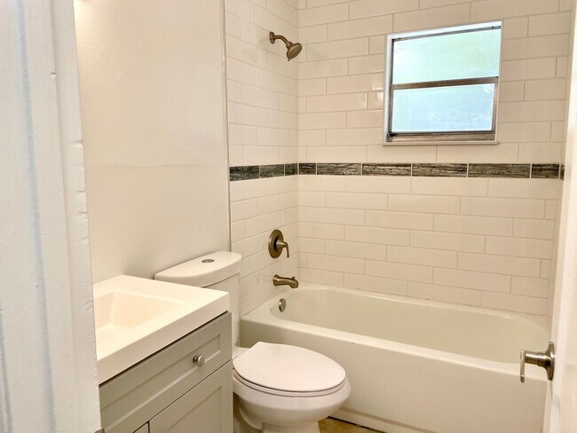 Photo - 444-446 Winners Circle Apartment Unit 446
