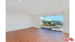 Photo - 1874 Sunset Plaza Dr