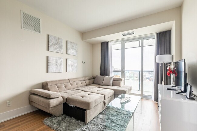 Photo - 299 Front St W Unit ID1346017P